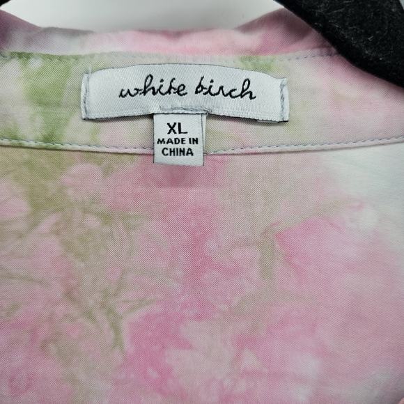 White Birch Tiedye Short Sleeve Button Down Flowy Breathable Blouse Womens Xl - Picture 3 of 6